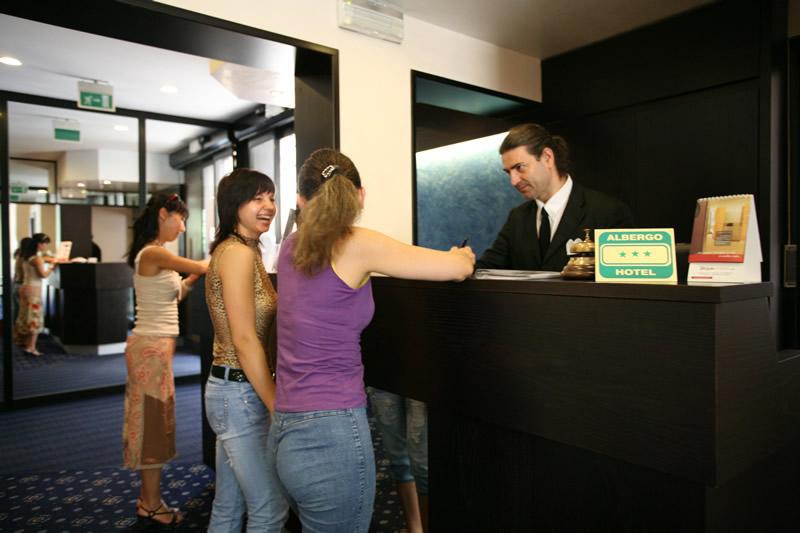 Hotel Fiera Congressi Milán Exteriér fotografie