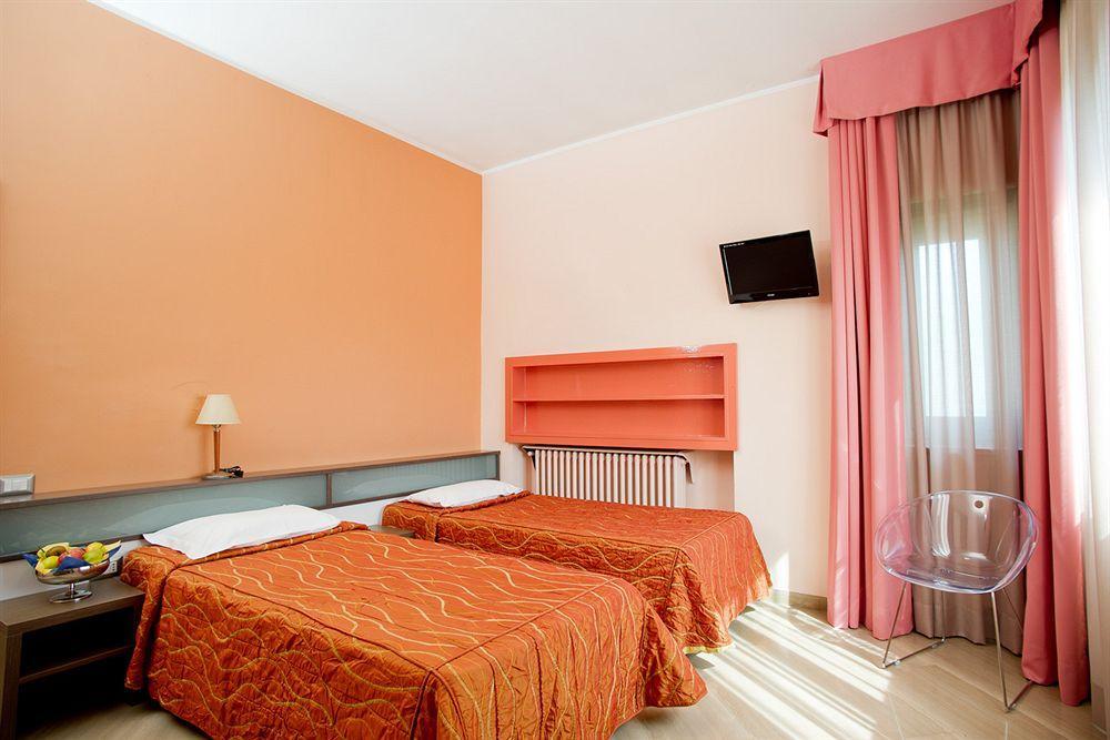 Hotel Fiera Congressi Milán Exteriér fotografie